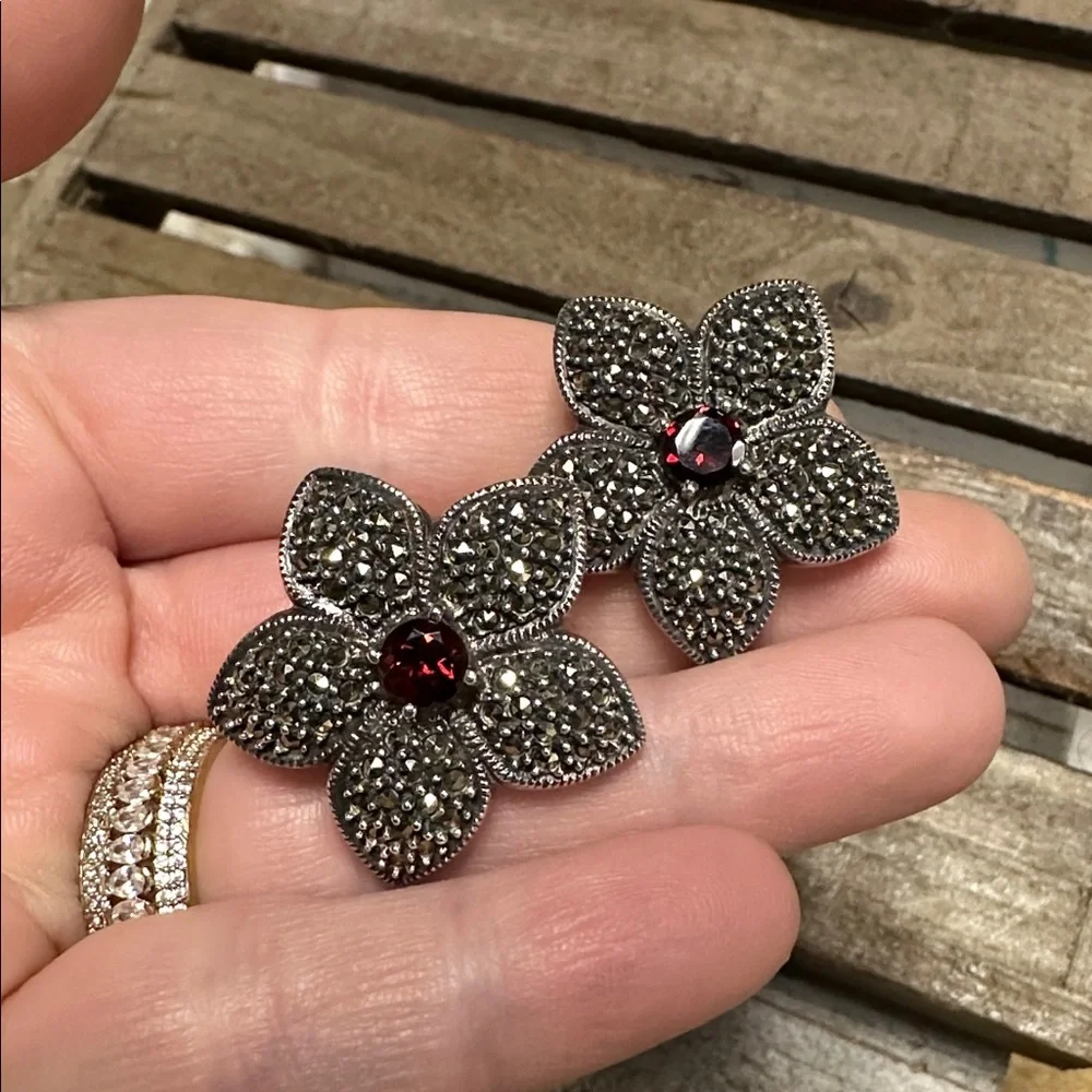 Judith Jack great shape Marcasite pave red garnet crystal rock gemstone earrings - Picture 3 of 10